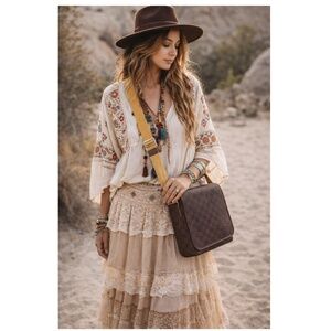 Salamander Women’s Brown/ Tan Crossbody Handbag